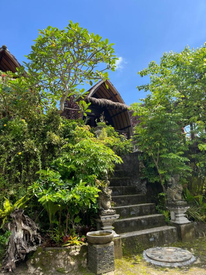 Holy Hills Bungalow Nusa Penida Batumadeg Exterior foto